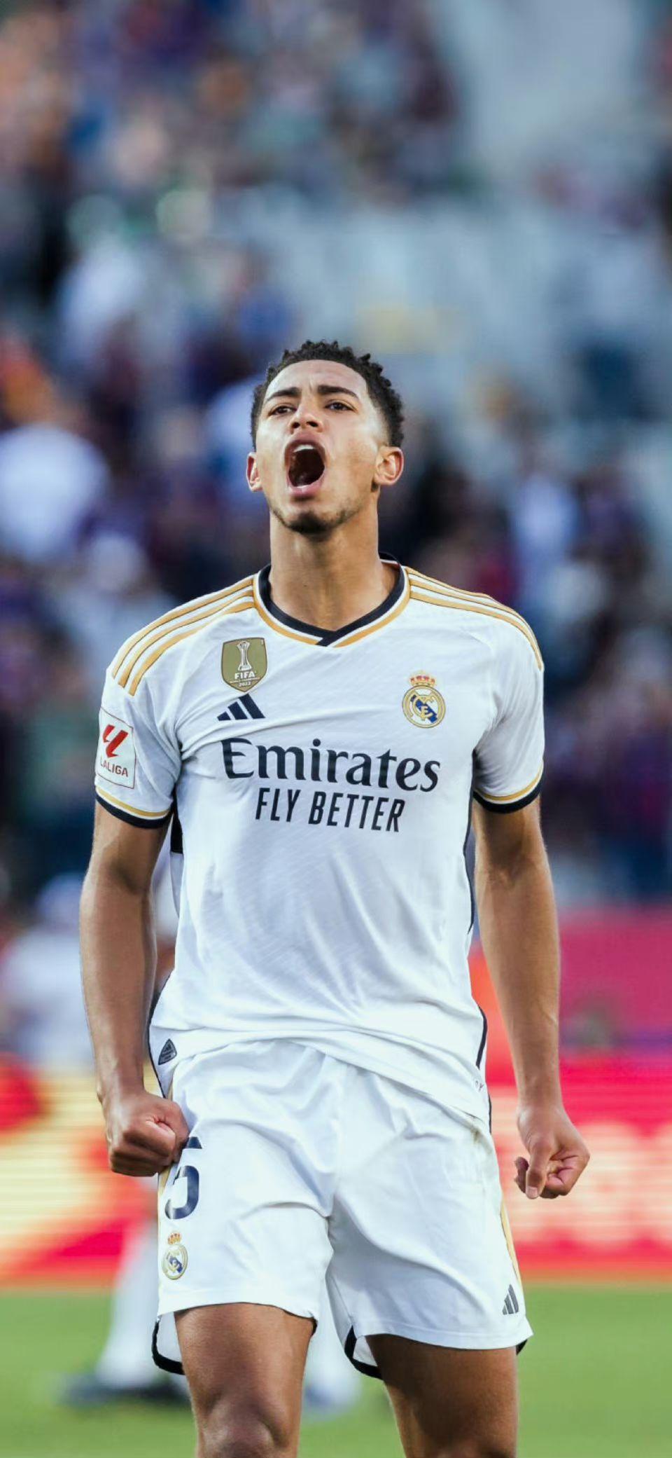 末节暴砍12分！阿不都沙拉木全场9中5贡献17分7篮板（阿不都沙拉木末节发力拿12分，全场9投5中贡献17分7篮板）