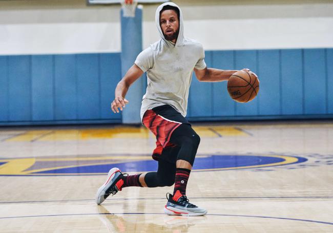 凯恩连续两场欧冠不进球，但近15个欧冠主场斩16球（凯恩欧冠连续两场哑火，近15个欧冠主场已进16球）