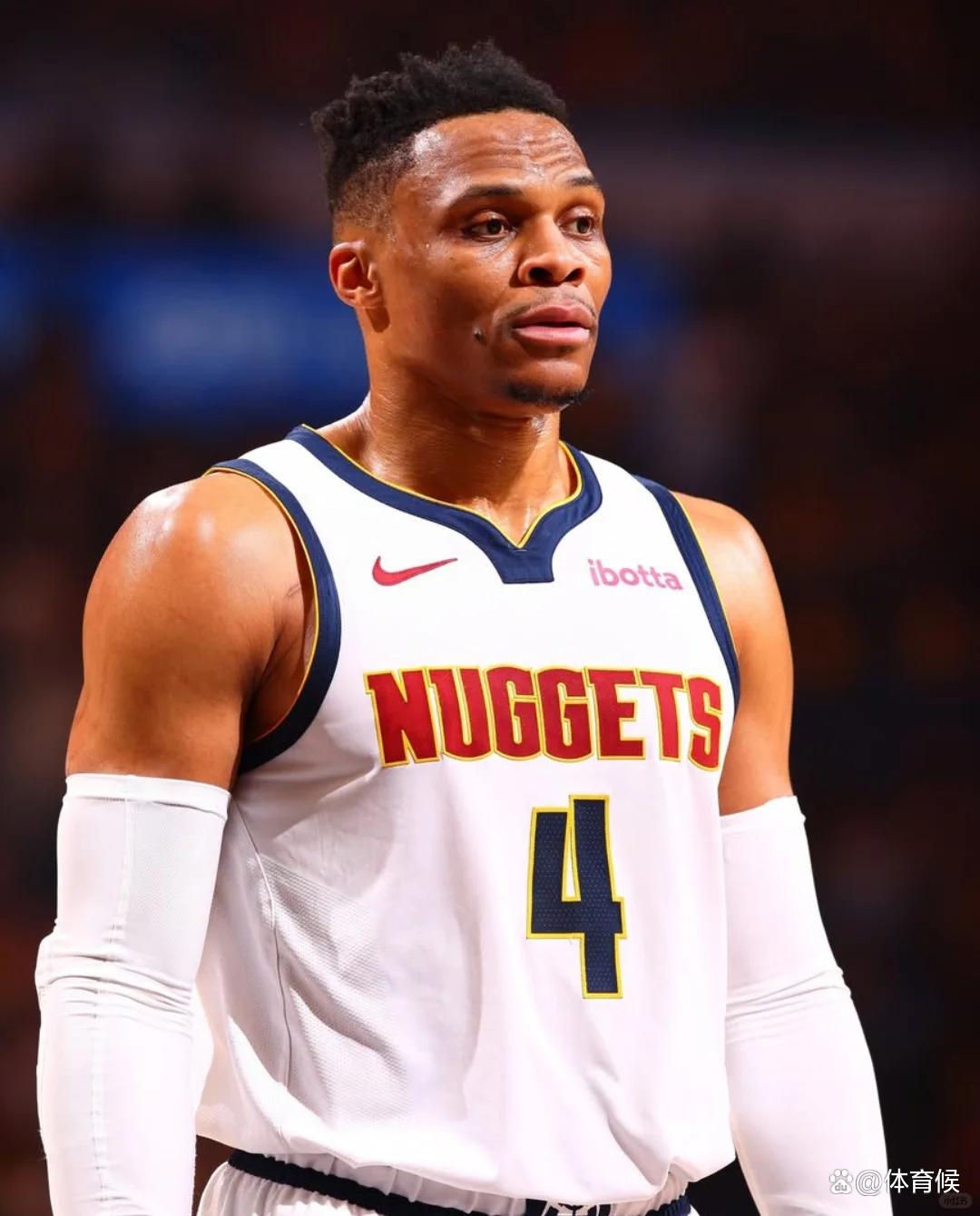 来看CBA杯咯，看到胡明轩了，今晚联手徐杰出战，拿下nbl合肥队应该问题不大！（CBA杯今晚看点：胡明轩携手徐杰出战，拿下NBL合肥队胜算十足）