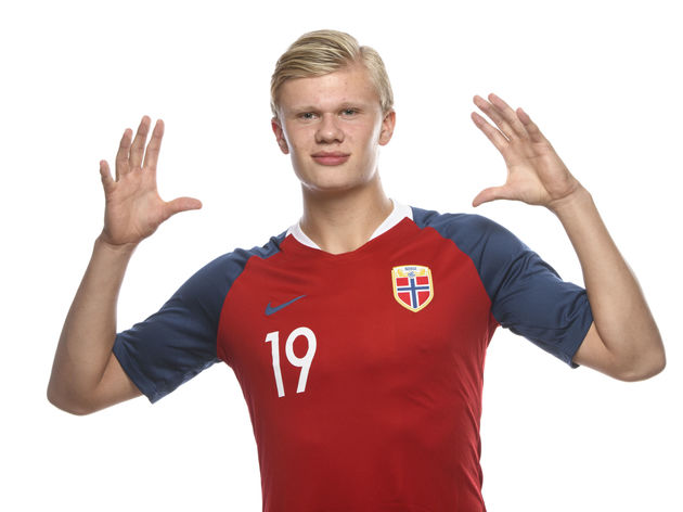 罚球环节王哲林稳定发挥（王哲林在罚球线上发挥稳健）