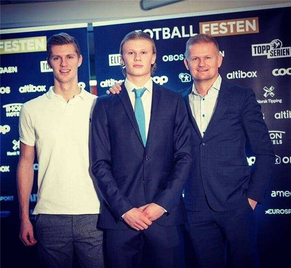 海纳：我的妻子因老年痴呆离世，所以我很关注这个病（海纳：妻子因阿尔茨海默病离世，此后我更加关注这一疾病）