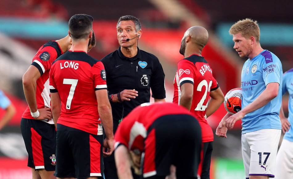 马丁内利：球迷给我们提供动力并激励我们，我们是一家人（马丁内利：球迷是我们前进的动力与激励，我们是一家人）