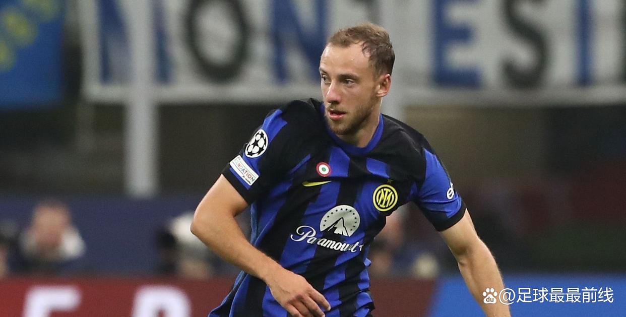 英媒：帕杜称沃特金斯与埃梅里关系破裂，建议其冬窗离队（英媒：帕杜称沃特金斯与埃梅里闹僵，劝其冬窗转会离队）