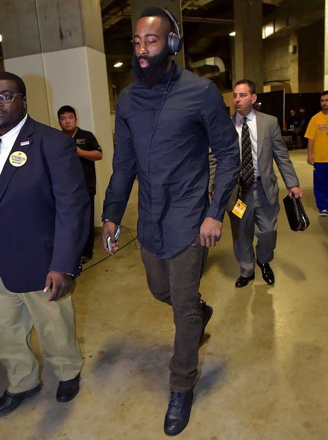 FIFA：加大力度打击网络辱骂，列入黑名单后将被禁止购票（FIFA加码打击网络暴力：黑名单人员将被禁购门票）