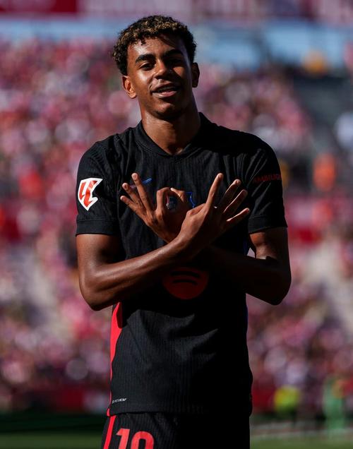 NBA：太阳击败篮网 杜兰特砍下全场最高分（杜兰特轰全场最高分，太阳力克篮网）