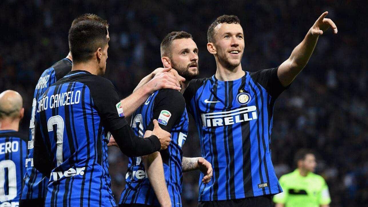 穆雷砍50+且投篮命中率超75%场次，后卫领域仅次于乔丹（单场50+且命中率75%以上的场次，穆雷在后卫中仅逊乔丹）